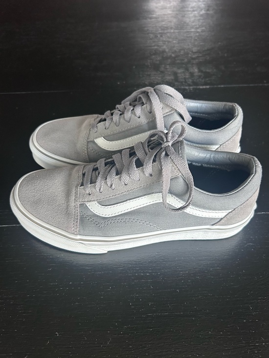 Vans Shoes - Vans Unisex Sneakers - W Size 7.0 M Size 5.5